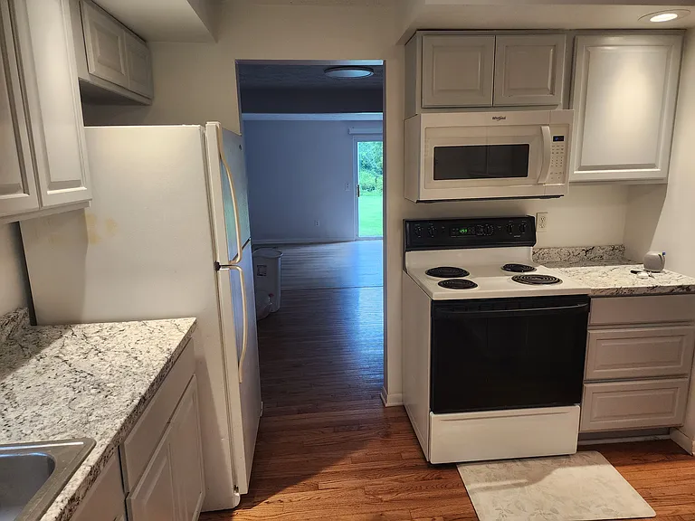 39 Willowick Dr — Photo 6