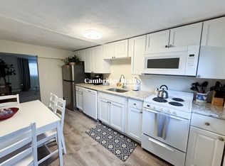 79 Chestnut St #2T, Brookline, MA 02445