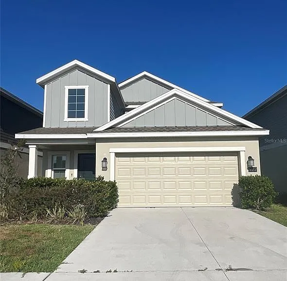 922 Jackson Ave — Photo 1