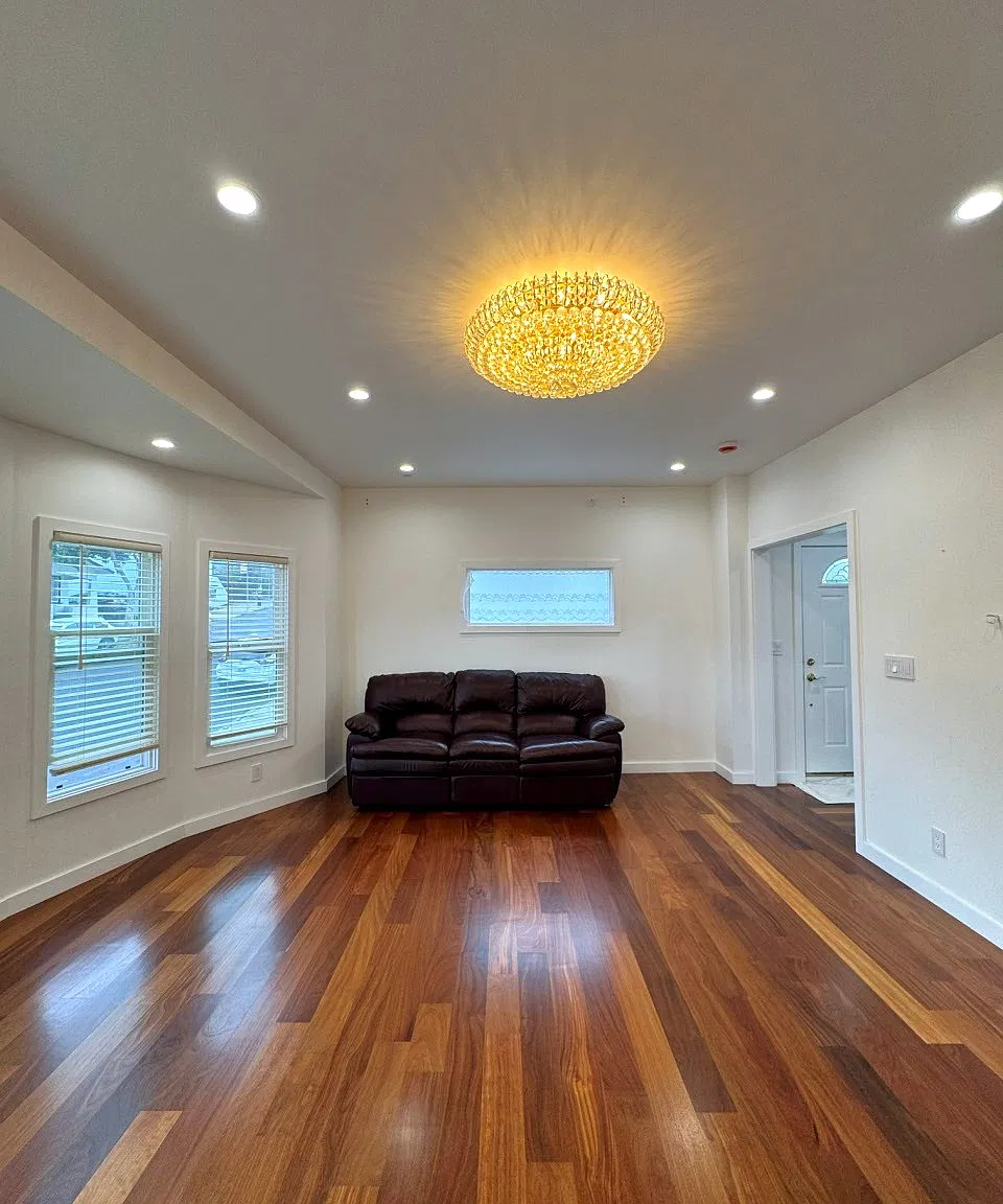3 bed, 1120 sqft, $7,000 — Photo 1