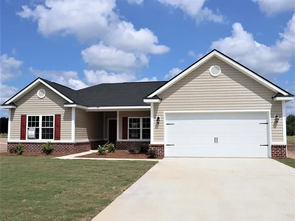 110 Avondale Dr, Ludowici, GA 31316