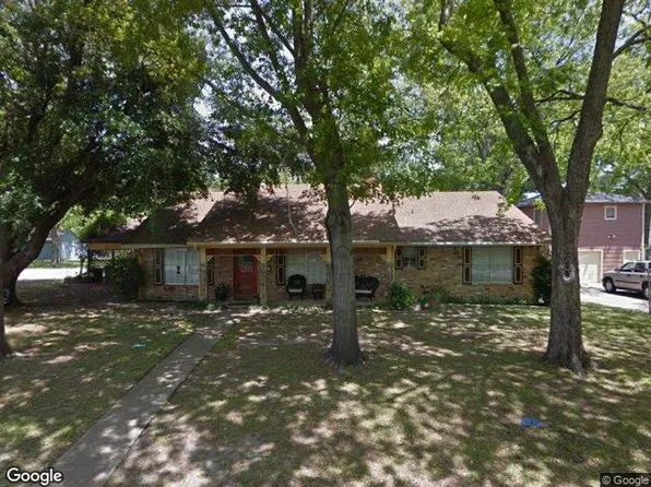 102 Main St, Terrell, TX 75160