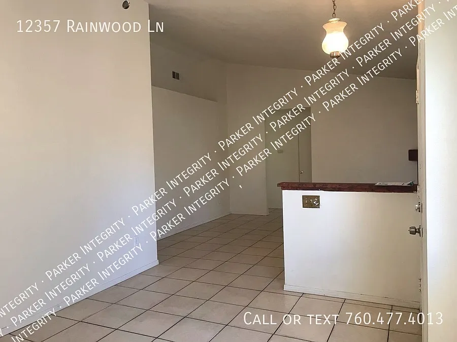 3 bed, 1178 sqft, $2,050 — Photo 4