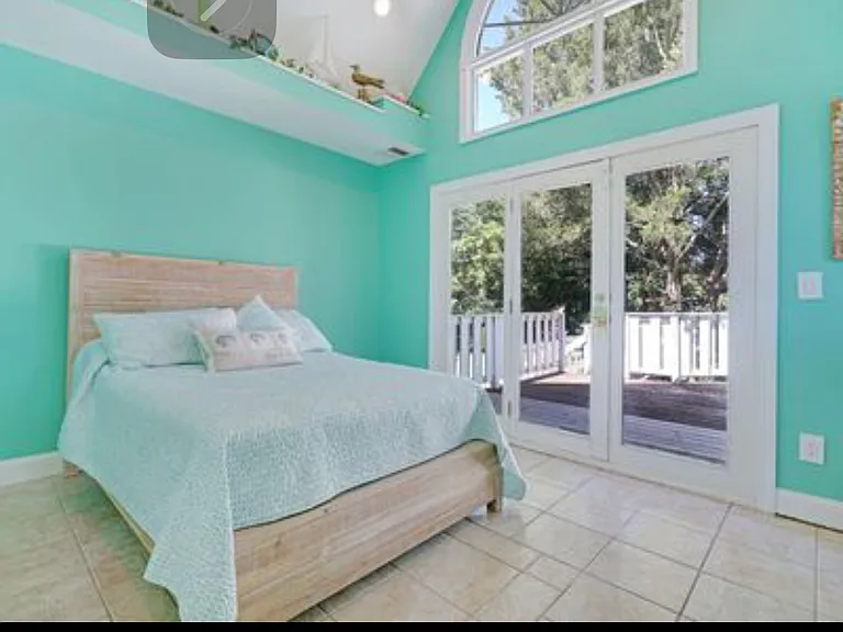 564 Winding River Ln — Photo 11