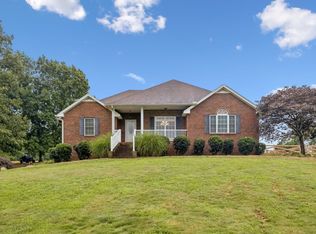 112 Kelly Ln, Lafayette, TN 37083