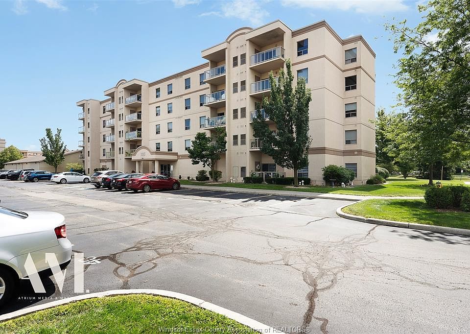 1st image of 325 Village Grove Dr #306