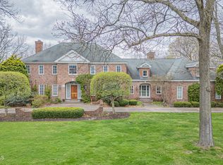 34 E Ridge Rd, Loudonville, NY 12211