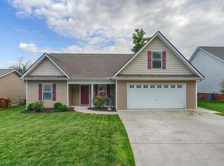 7334 Kennon Park Ln, Knoxville, TN 37909