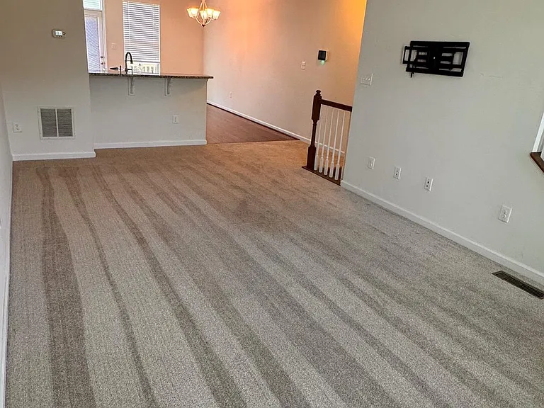 624 Ravenwood Dr — Photo 8