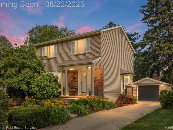 1511 E 5th St, Royal Oak, MI 48067