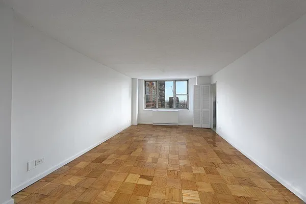 Rented by Manhattan Skyline | media 3