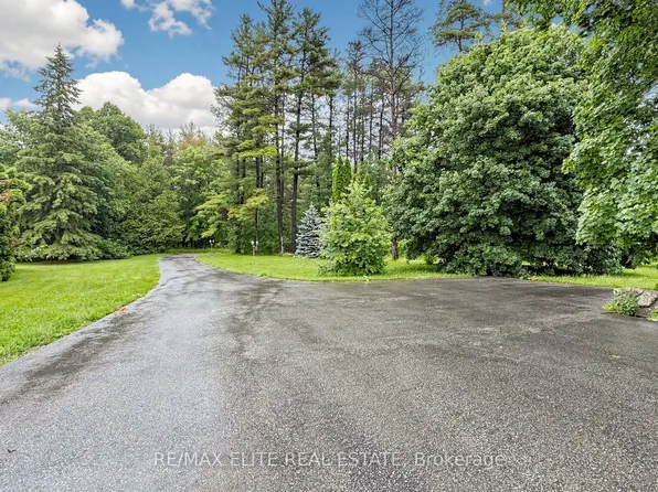 52 Pine Post Rd #Basement, Georgina, ON L4P 3C8
