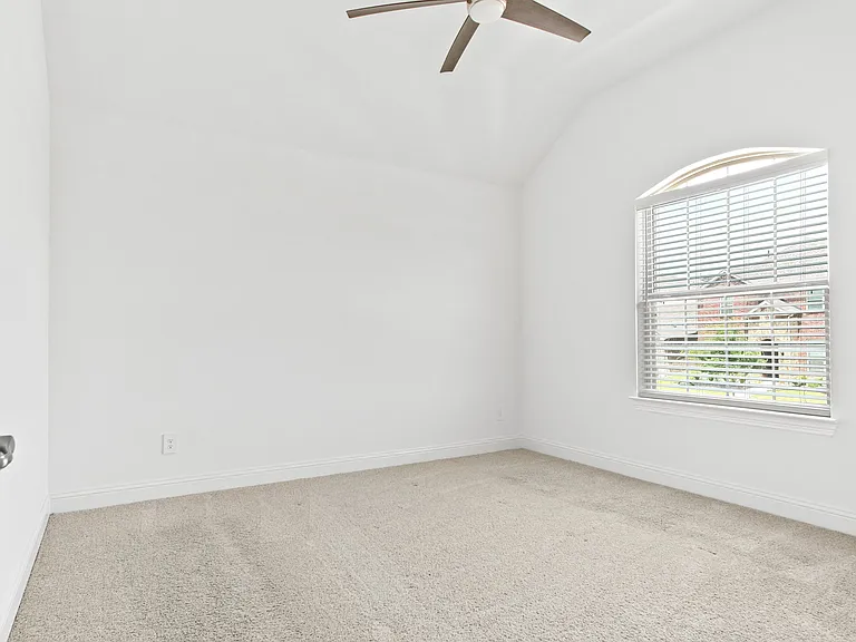 1413 Buckeye Trl — Photo 22