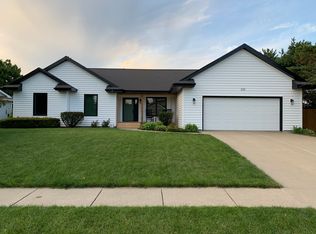 325 Melrose Dr, Waukee, IA 50263