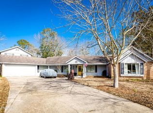 138 Watersedge Dr, Ocean Springs, MS 39564
