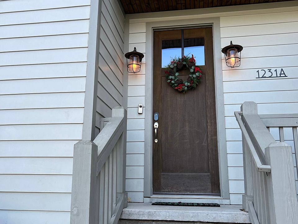 1st image of 1231A Battlefield Dr #A