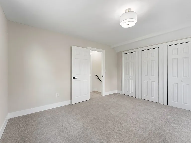 607 W Madison Ave — Photo 21