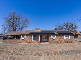736 Maple Shade Rd, Alma, AR 72921