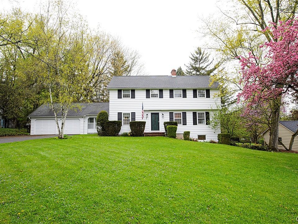 1st image of 512 Maple Dr