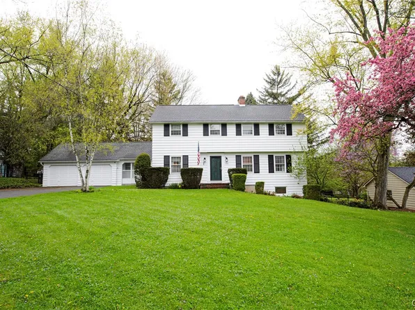 512 Maple Dr, Fayetteville, NY 13066