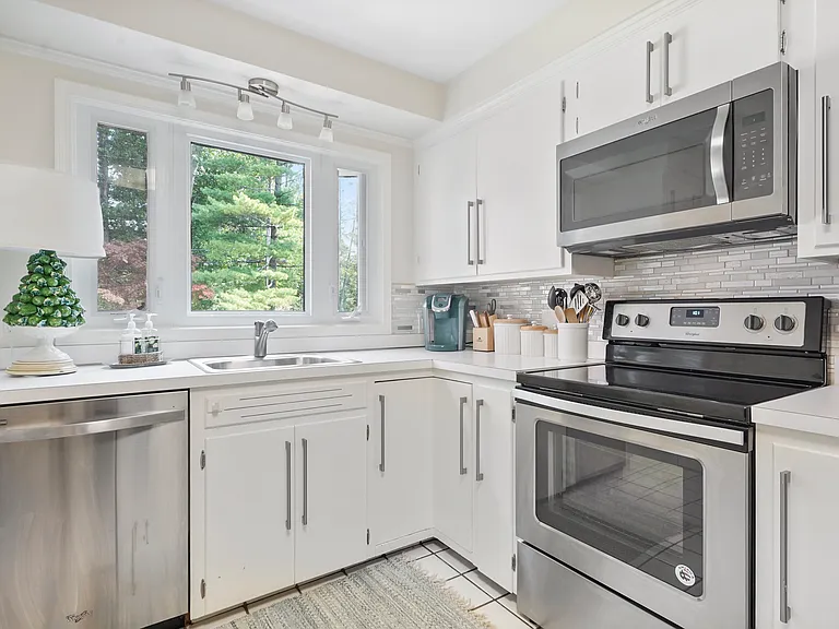 360 Neff Rd — Photo 7