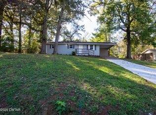 47 Oakwood Dr, Jackson, TN 38301