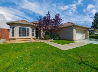 5382 W Oswego Ave, Fresno, CA 93722