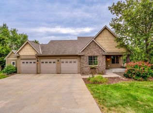 106 Ridge Rd, New London, MN 56273