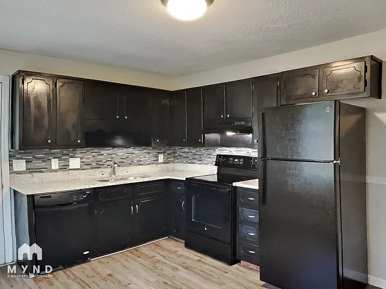 6500 Kathy Cir — Photo 4