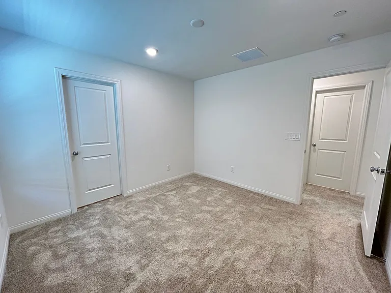 2677 Gallarate Dr — Photo 25