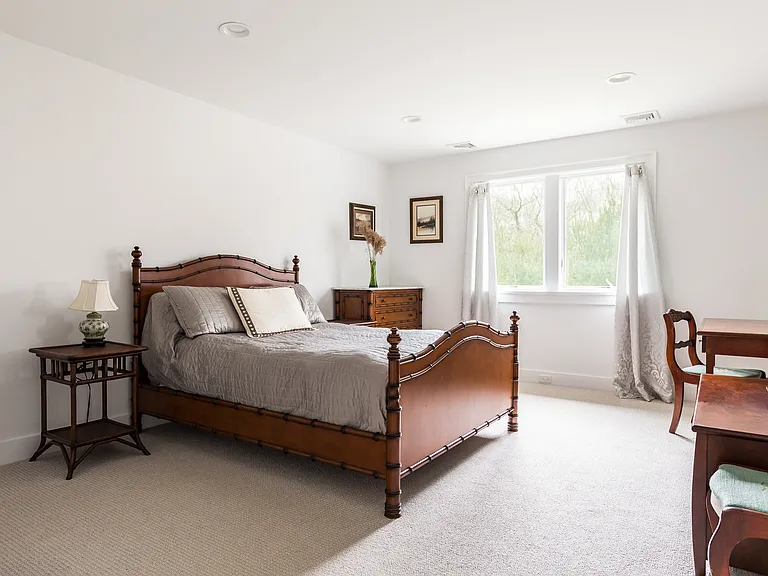 16 Manor Ln — Photo 17