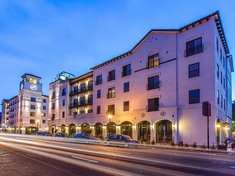 Legado De Ravel Downtown Sacramento Apartments
