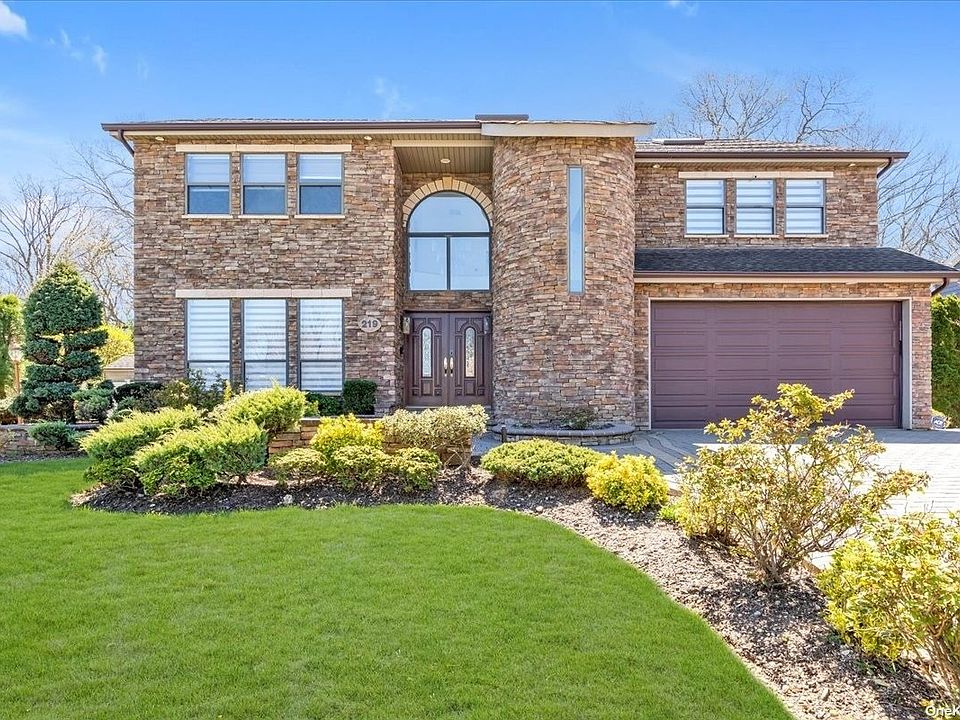 219 Carnation Drive, Farmingdale, NY 11735 MLS 3544879 Zillow