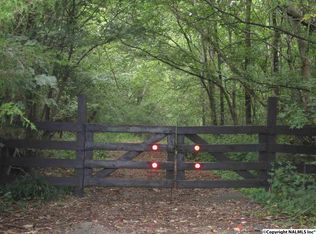 807 Mimosa Rd, Fayetteville, TN 37334