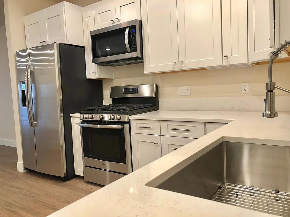 1315-1339 Lia Ln