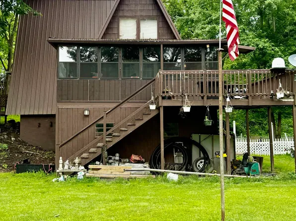 87 River Rd, Berwick, PA 18603