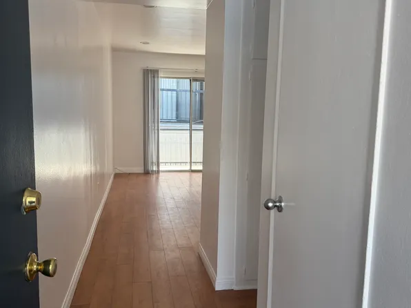 1721 Scott Rd #I, Burbank, CA 91504