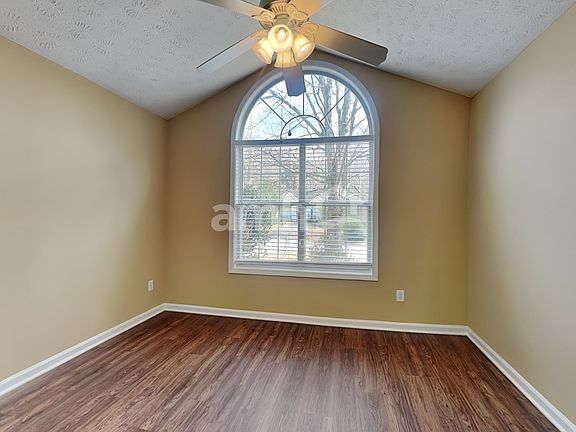 4th image of 4731 Gold Mine Dr