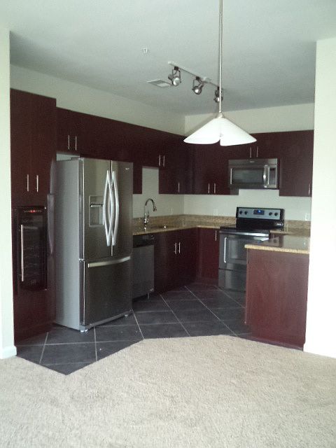1st image of 1531 W Lemon St APT 2202