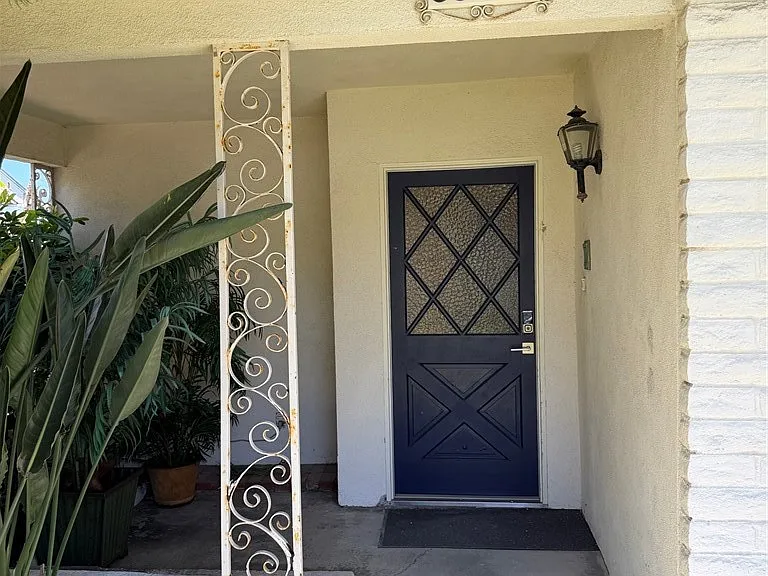 33842 Granada Dr — Photo 2
