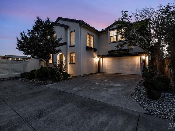 2nd image of 1462 - 1464 Trombetta Street