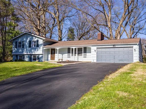 5 Kimberly Rd, Pittsford, NY 14534