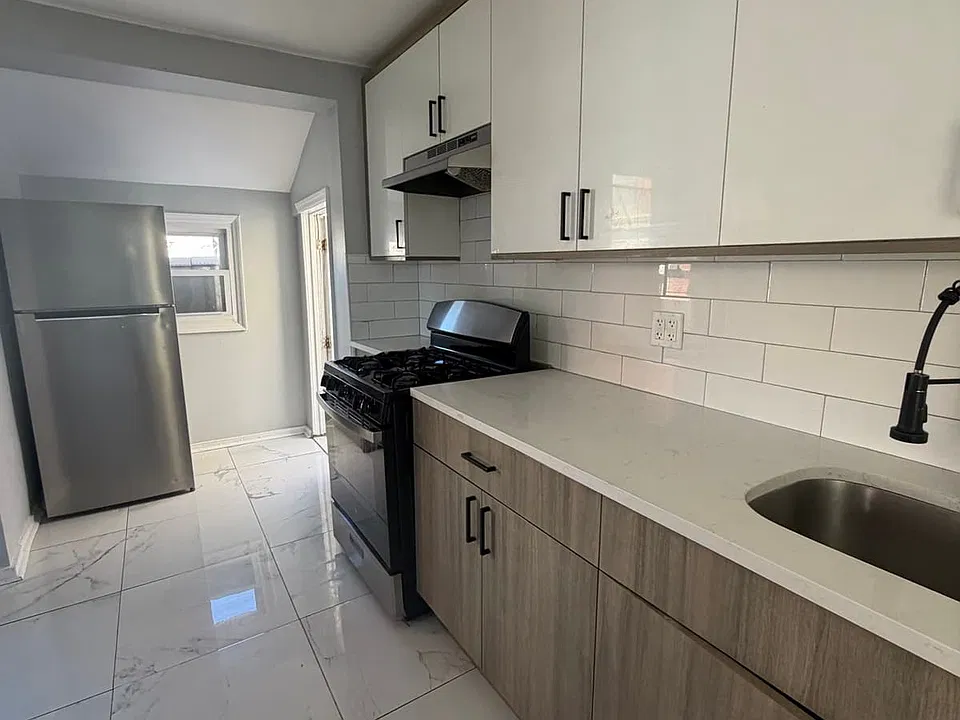 511 Magnolia Ave #2