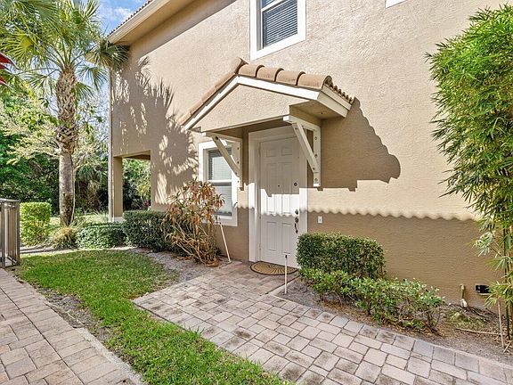 3rd image of 5009 Dulce Ct