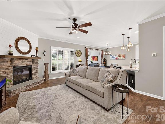 3rd image of 3093 Hartson Pointe Dr