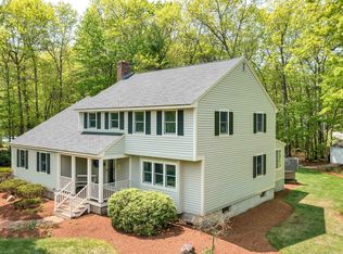 30 Blossom Rd, Windham, NH 03087