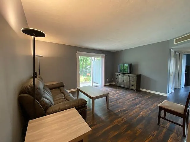 220 Pearson St — Photo 27