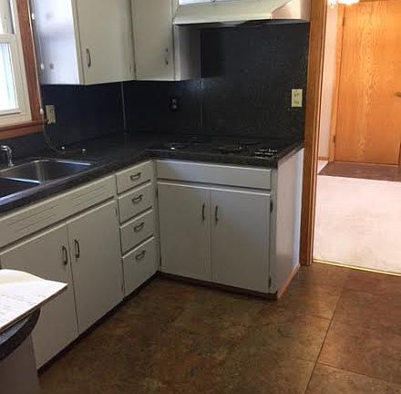 4th image of 2350 Central Ave