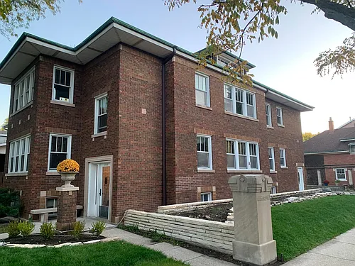 1044 S Grove Ave #2 Photo 1