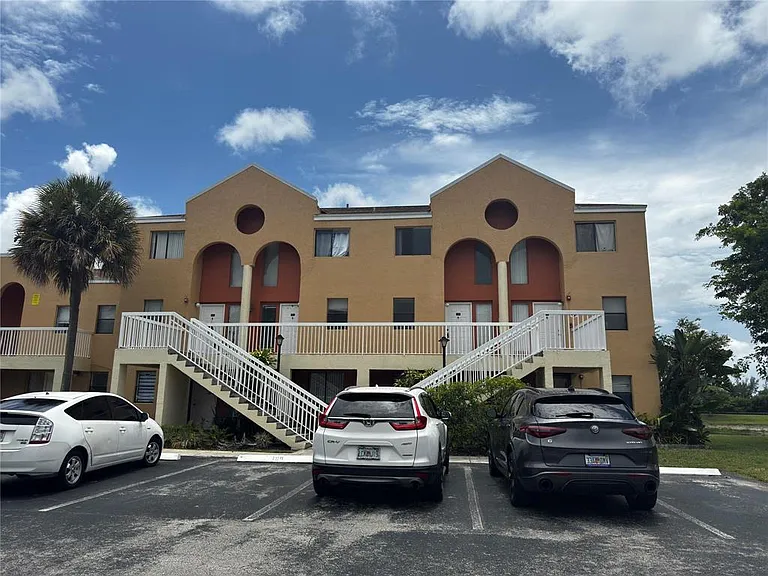 5200 NW 31st Ave #158 — Photo 5